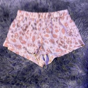 Girls buckle lounge shorts